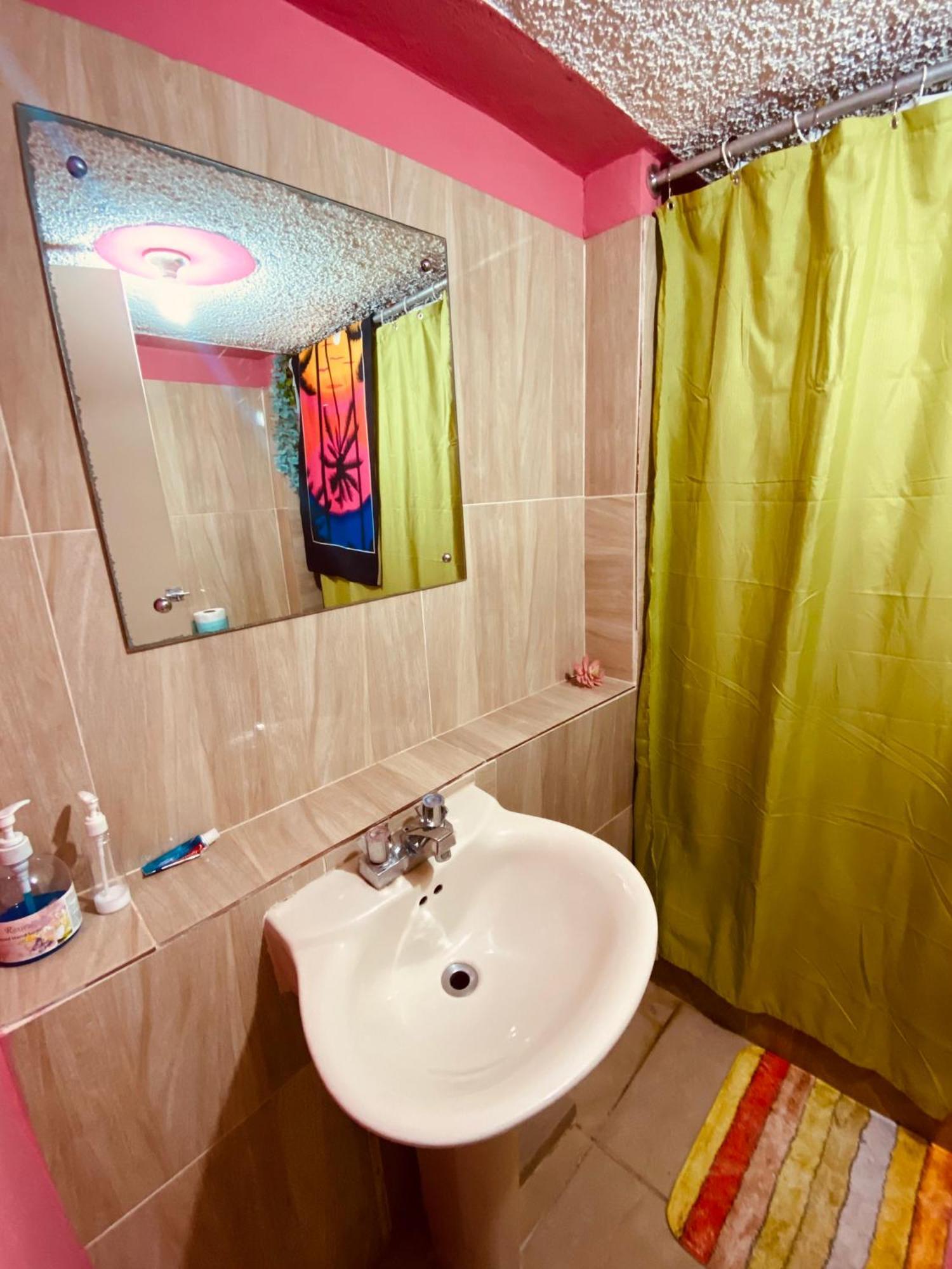 Cindy'S Garden Stay Ocho Rios Exterior photo